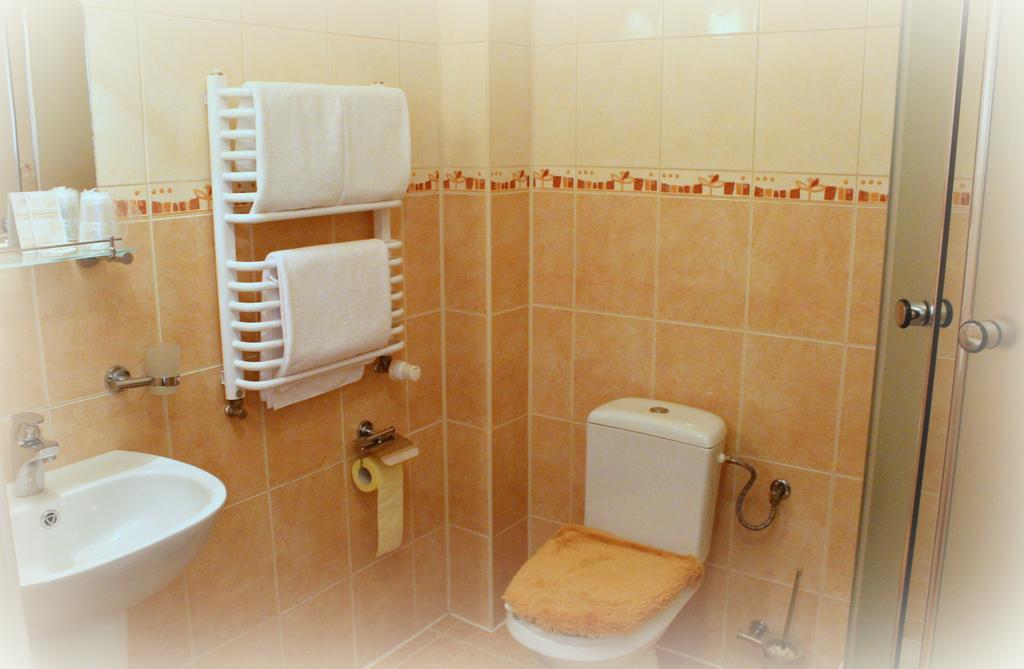 Parkowa - Noclegi Ze Sniadaniem Nowa Ruda Zimmer foto
