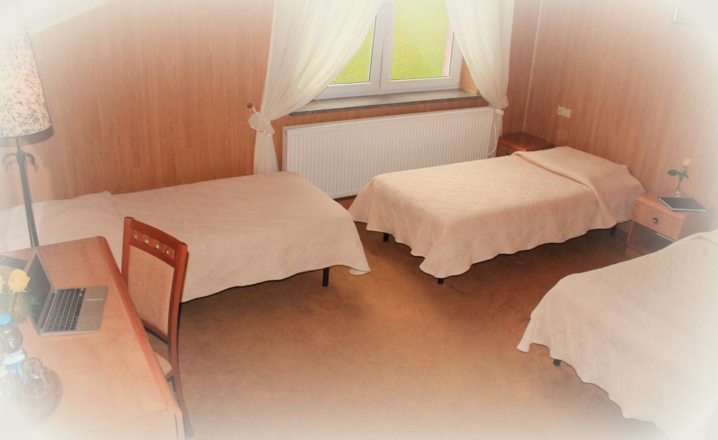 Parkowa - Noclegi Ze Sniadaniem Nowa Ruda Zimmer foto