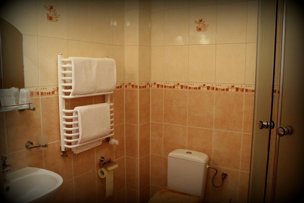 Parkowa - Noclegi Ze Sniadaniem Nowa Ruda Zimmer foto