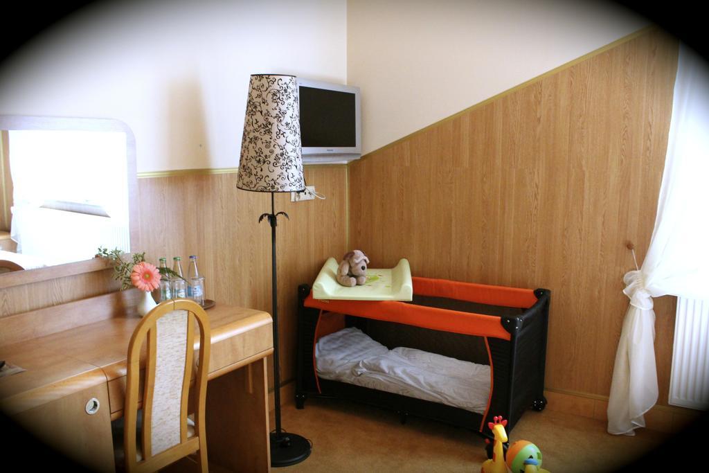 Parkowa - Noclegi Ze Sniadaniem Nowa Ruda Exterior foto