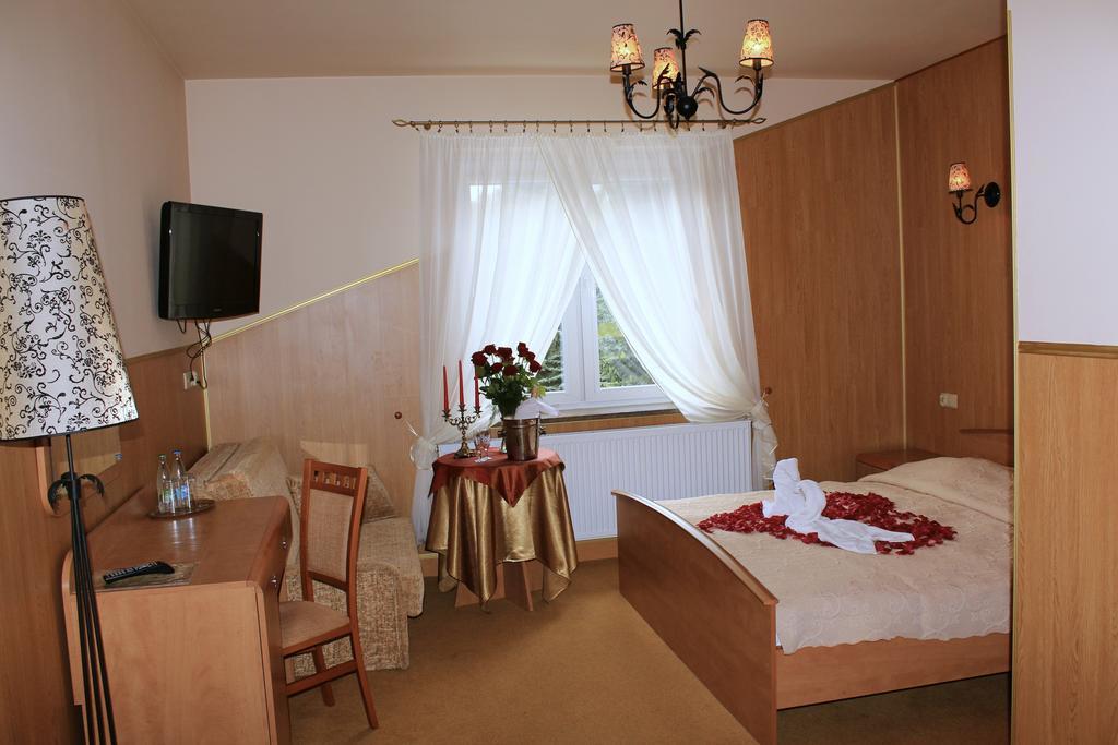 Parkowa - Noclegi Ze Sniadaniem Nowa Ruda Exterior foto