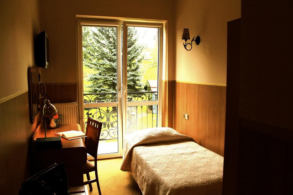 Parkowa - Noclegi Ze Sniadaniem Nowa Ruda Exterior foto